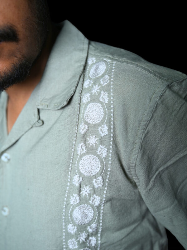 Classic Light Green Embroidered Short-Sleeve Shirt