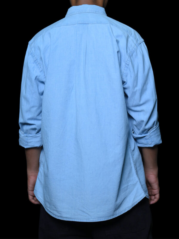 Blackberrys Layered Style: Dark Blue Button-Up Shirt & Light Blue T-Shirt