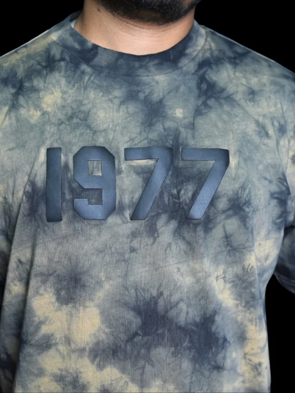 Vintage 1977 Tie-Dye Oversized T-Shirt - Image 2