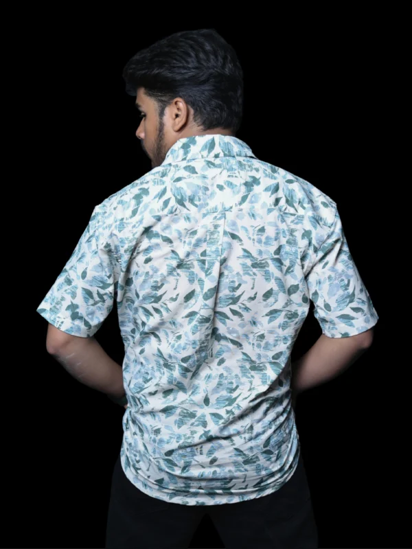 Tropical Breeze Leaf-Print Short-Sleeve Shirt